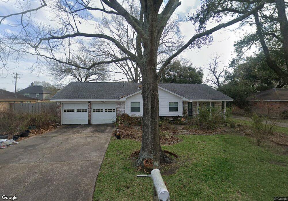 418 Cambridge St, Alvin, TX 77511 - photo 1