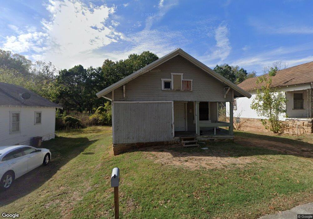 1212 S Florida Ave, Okmulgee, OK 74447 - photo 1