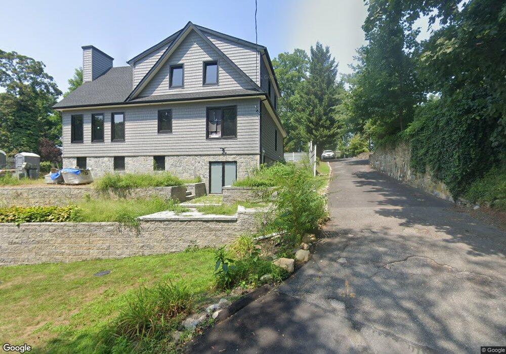 3 Whitman Ln, Glen Cove, NY 11542 - photo 1