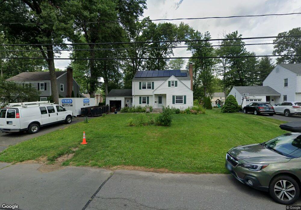 102 Brewster Rd, West Hartford, CT 06117 - photo 1