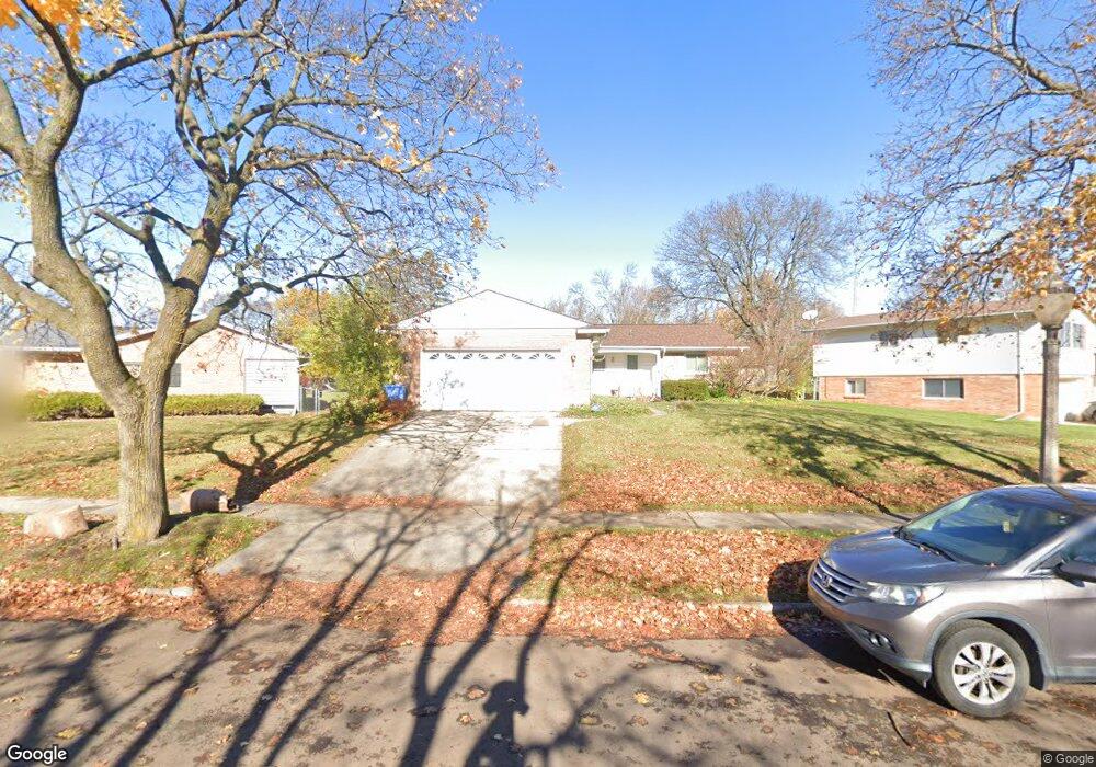 2022 Wellesley Dr, Lansing, MI 48911 - photo 1