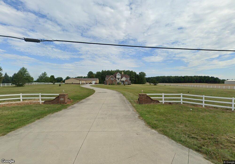 2381 E Bluelick Rd, Lima, OH 45801 - photo 1