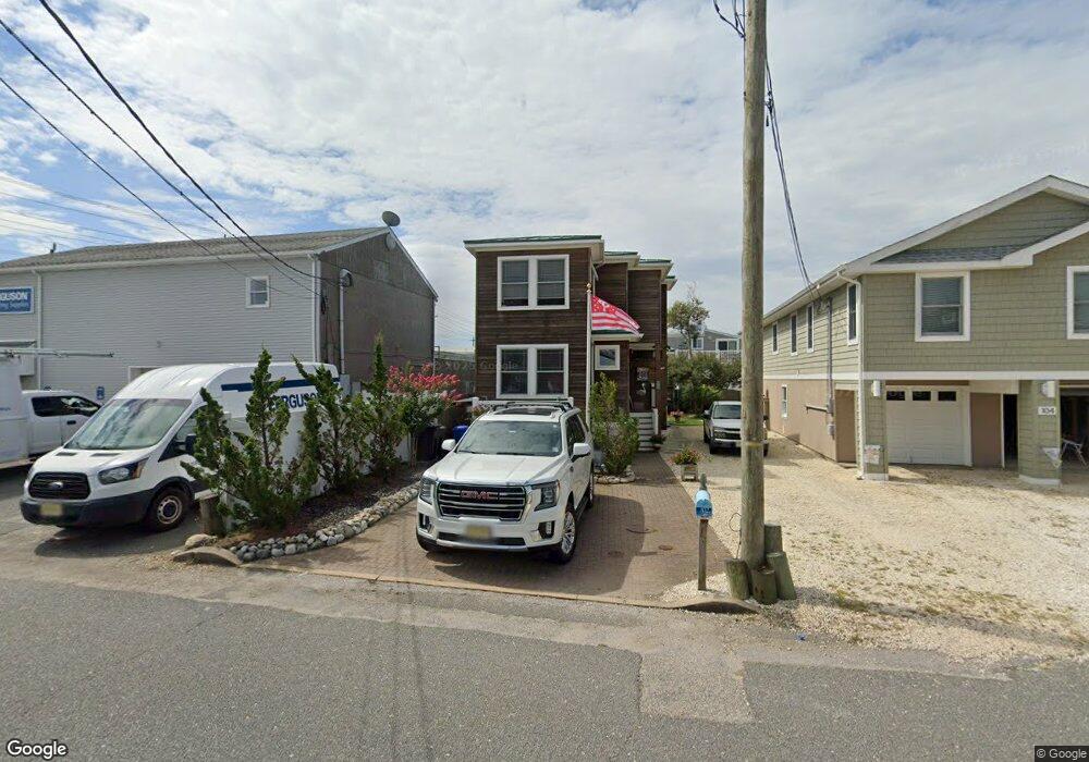 102 W 13th St, Ship Bottom, NJ 08008 - photo 1