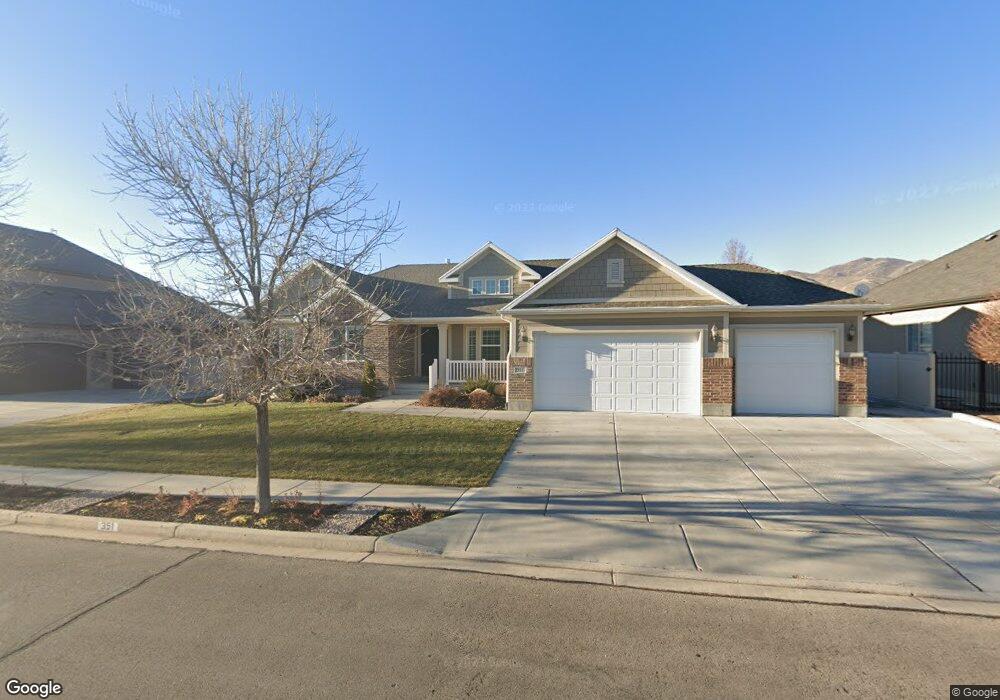351 E Clay Ln, Lehi, UT 84043 - photo 1