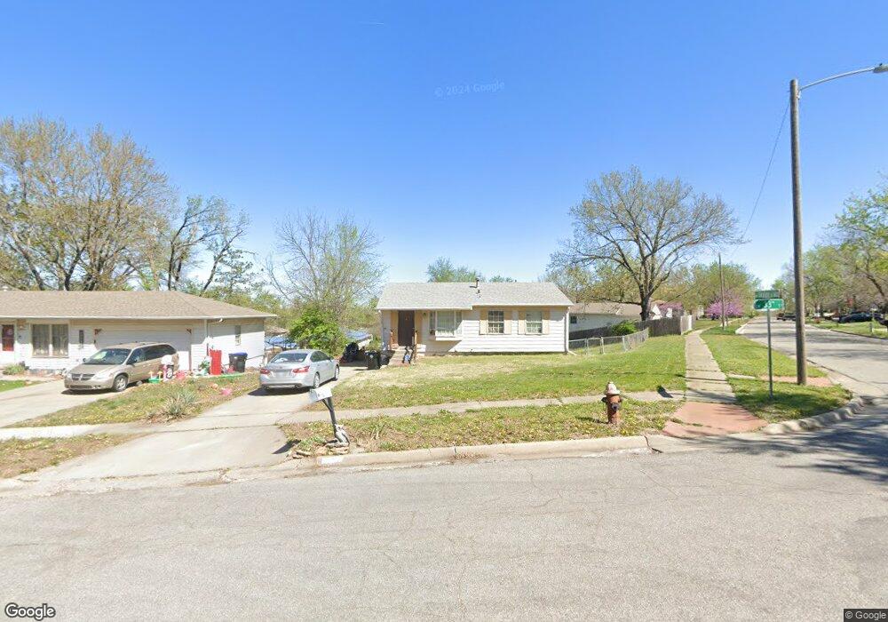 5100 SW 33rd St, Topeka, KS 66614 - photo 1