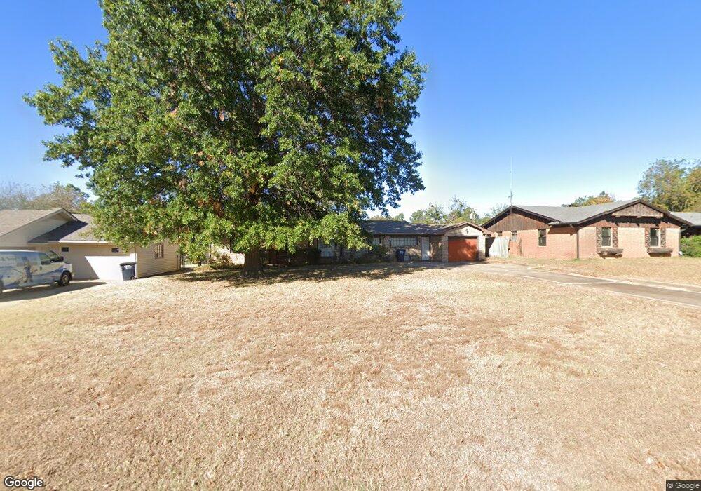 1604 N Oklahoma Ave, Shawnee, OK 74804 - photo 1