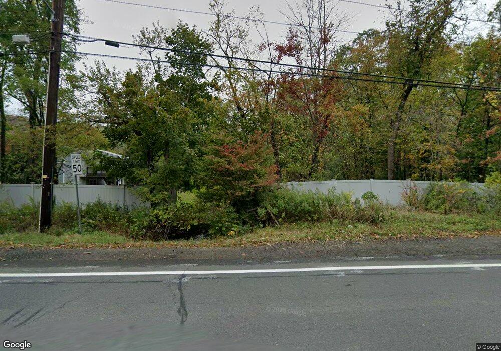 920 Haverstraw Rd, Suffern, NY 10901 - photo 1