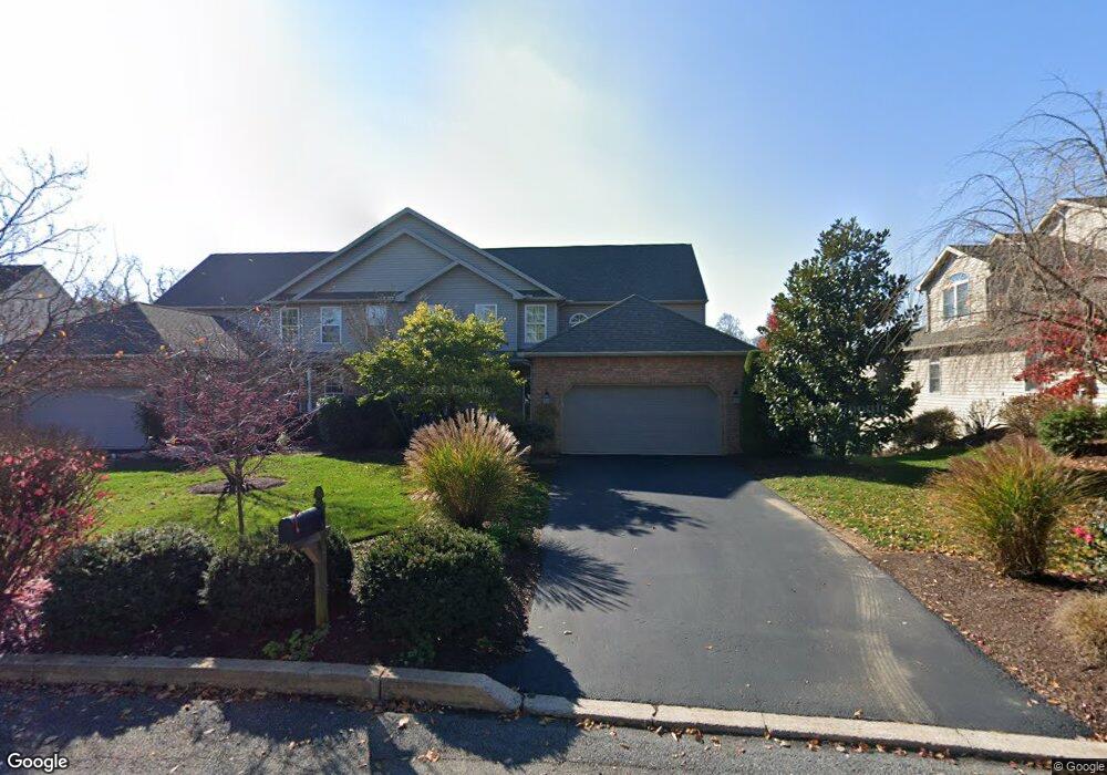 528 Bridgeview Dr, Lemoyne, PA 17043 - photo 1