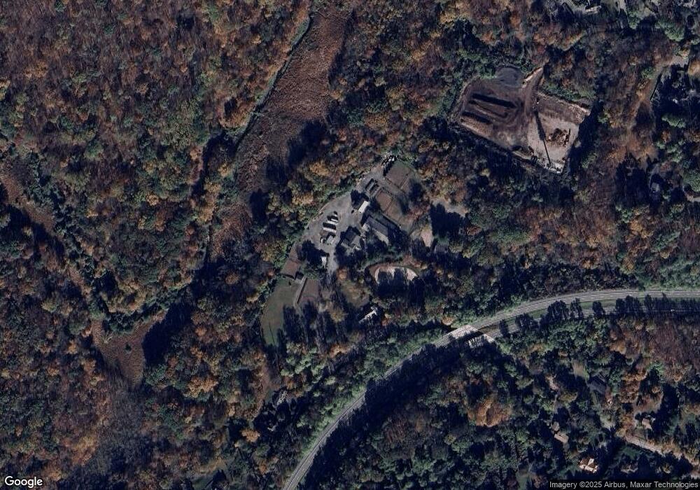 204 Old Sleepy Hollow Rd, Pleasantville, NY 10570 - photo 1