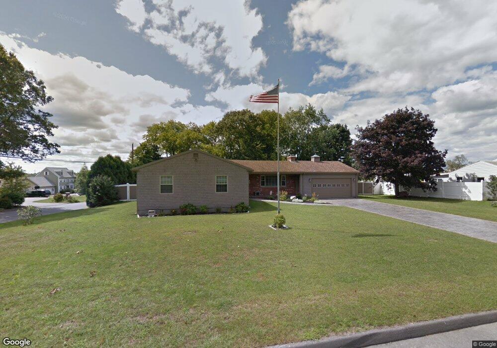 2 Ridgecrest Ave, Fairhaven, MA 02719 - photo 1