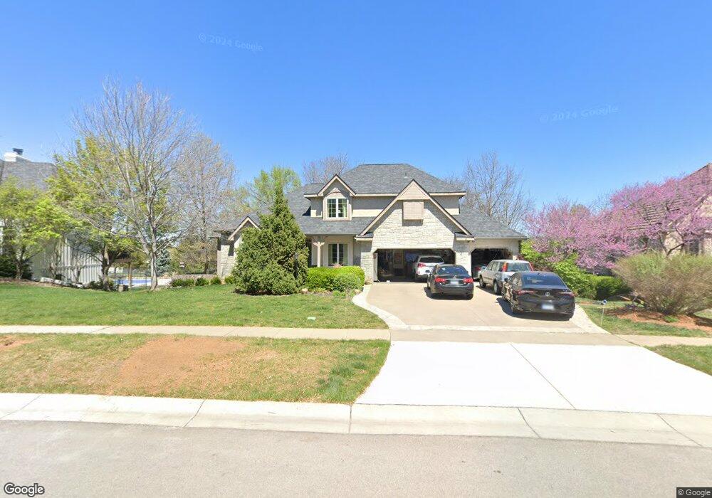 3722 SW Clarion Park Dr, Topeka, KS 66610 - photo 1