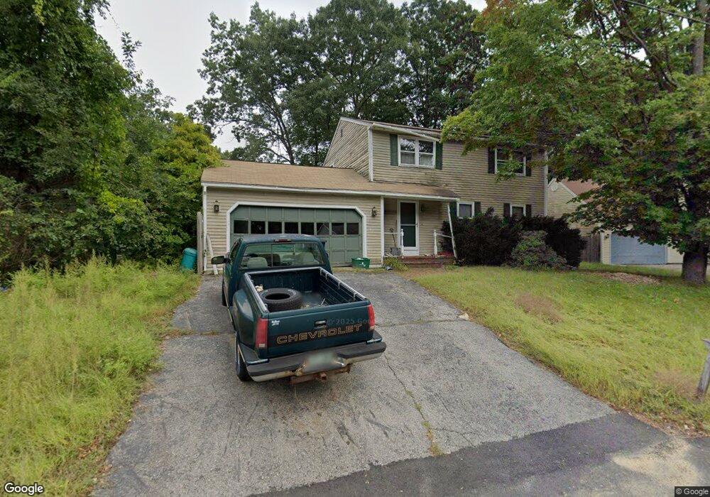 7 Doncaster Dr, Nashua, NH 03062 - photo 1