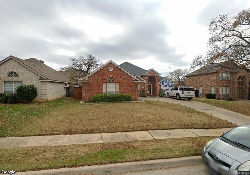 1012 Crestview Dr, Bedford, TX 76021 - photo 1