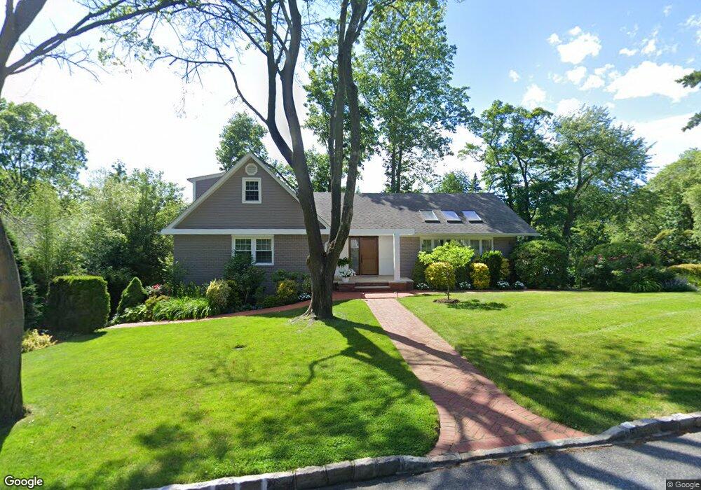 16 Ridge Dr, Port Washington, NY 11050 - photo 1