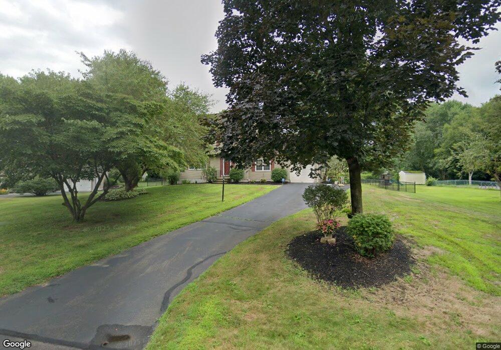 32 Randall Cir, Windsor, CT 06095 - photo 1