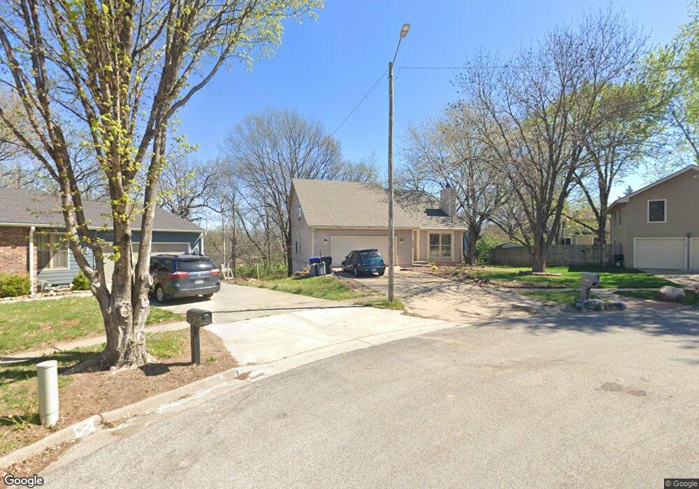 5700 SW 31st Terrace, Topeka, KS 66614 - photo 1