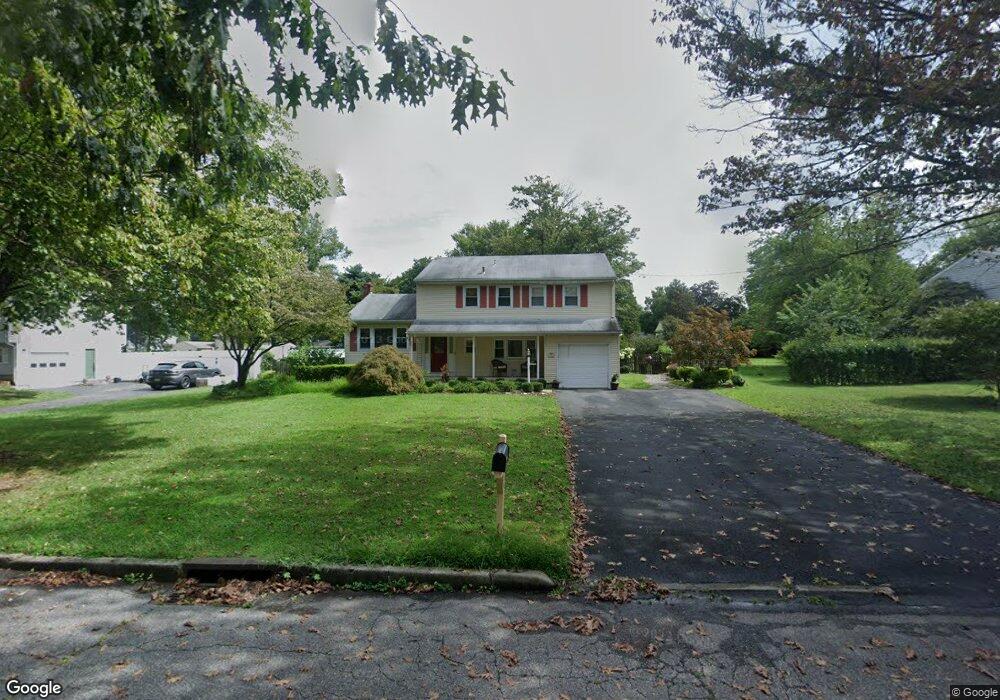 16 Meadowview Dr, East Windsor, NJ 08512 - photo 1