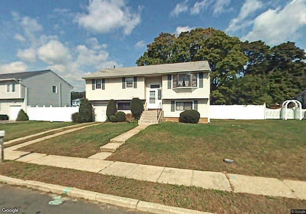 3 Russell Ct, Copiague, NY 11726 - photo 1