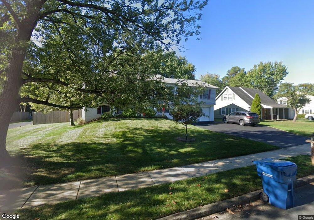 12933 Point Pleasant Dr, Fairfax, VA 22033 - photo 1