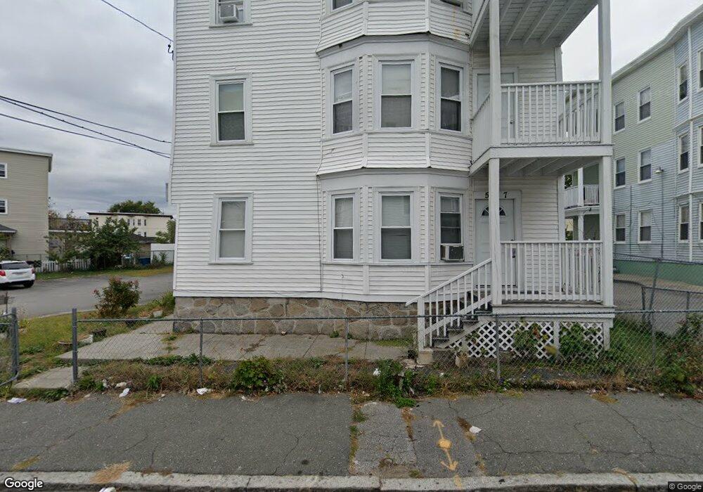 7 Saunders St unit 3, Lawrence, MA 01841 - photo 1