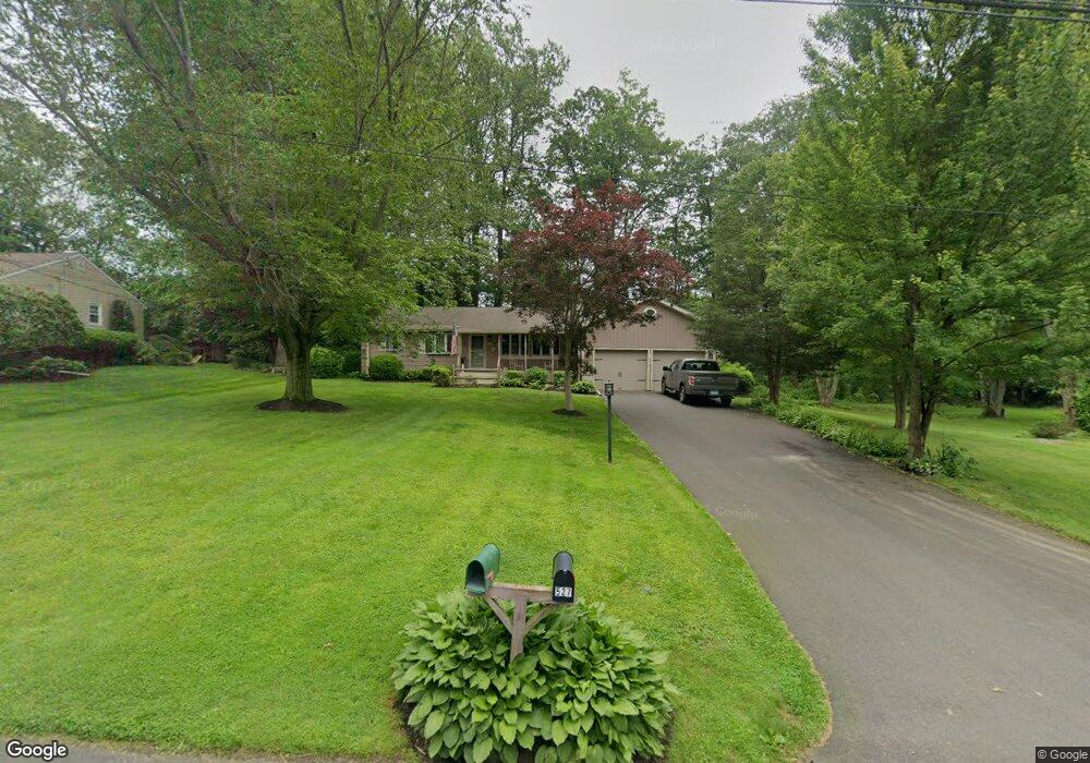 527 Carriage Dr, Orange, CT 06477 - photo 1