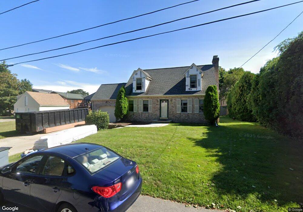 37 Colonial Ave, Barrington, RI 02806 - photo 1