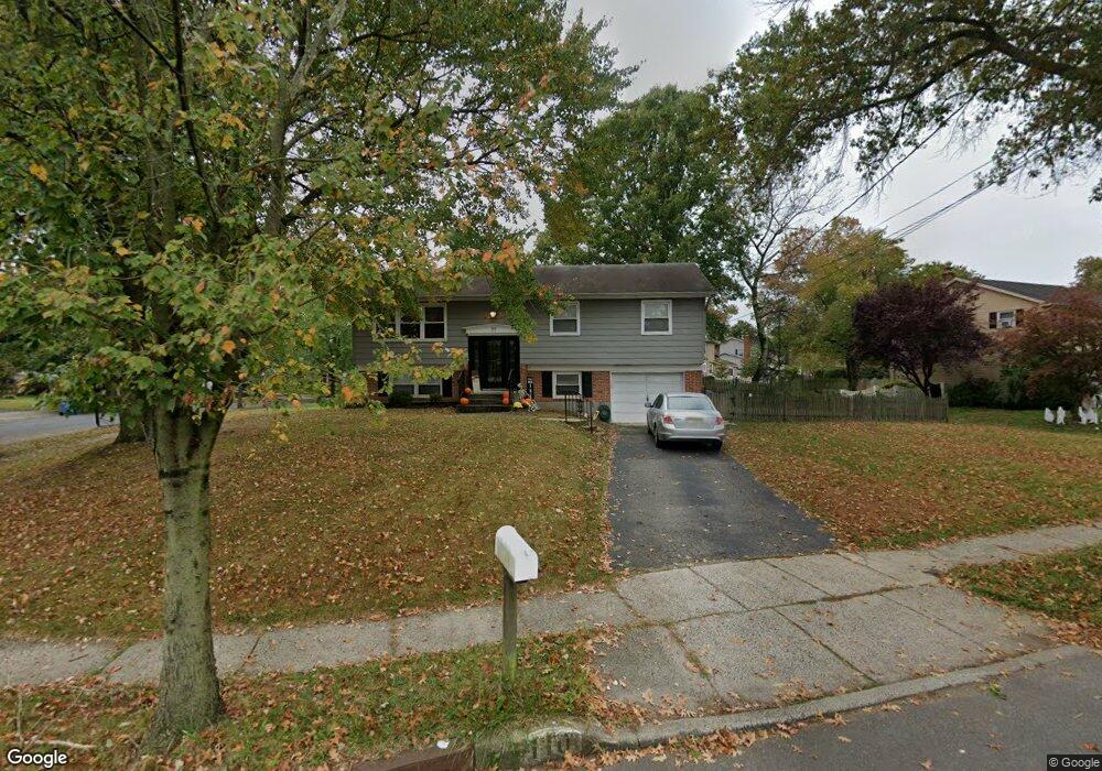 110 Lamp Post Ln, Cherry Hill, NJ 08003 - photo 1
