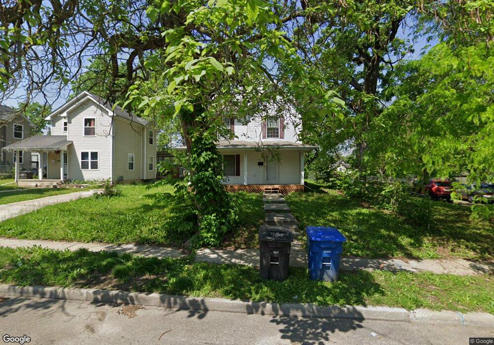 1612 12th St, Des Moines, IA 50314 - photo 1