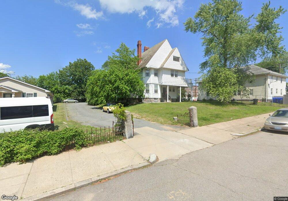 115 Trenton St unit 5, Pawtucket, RI 02860 - photo 1