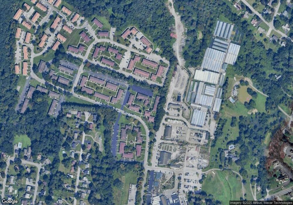 712 Cherry Hill Dr unit REDUCED TO SELL!!!!!, Poughkeepsie, NY 12603 - photo 1