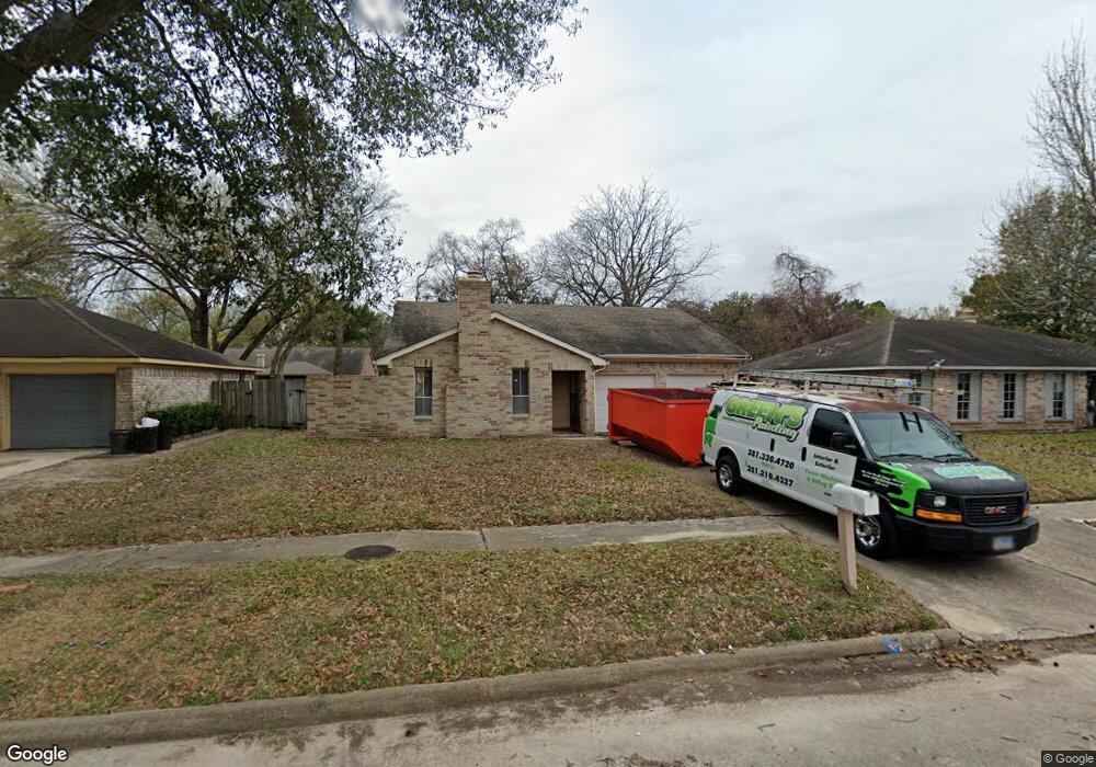 10811 Misty River Dr, Houston, TX 77086 - photo 1
