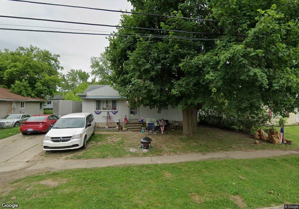 1213 W Kurtz Ave, Flint, MI 48505 - photo 1