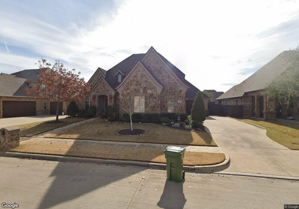 9012 Belshire Dr, North Richland Hills, TX 76182 - photo 1