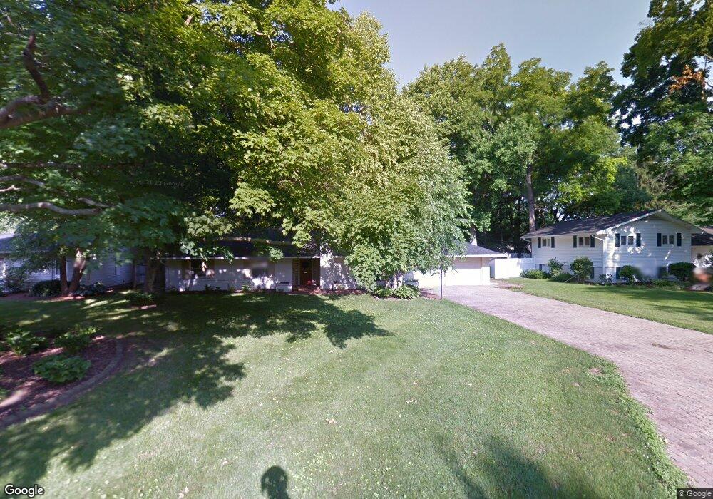 3304 Grove Pkwy, Columbus, IN 47203 - photo 1