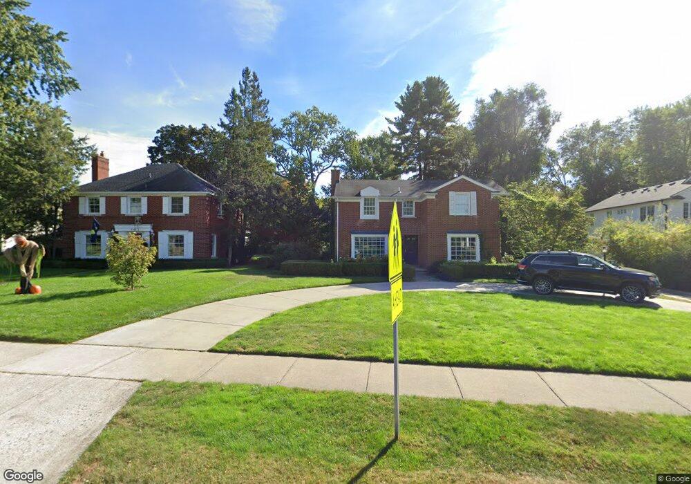 700 N Cranbrook Rd, Bloomfield Hills, MI 48301 - photo 1