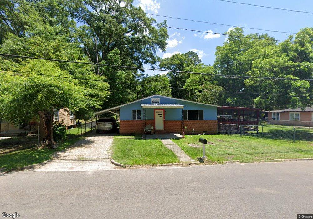 1019 N 13th Ave, Laurel, MS 39440 - photo 1