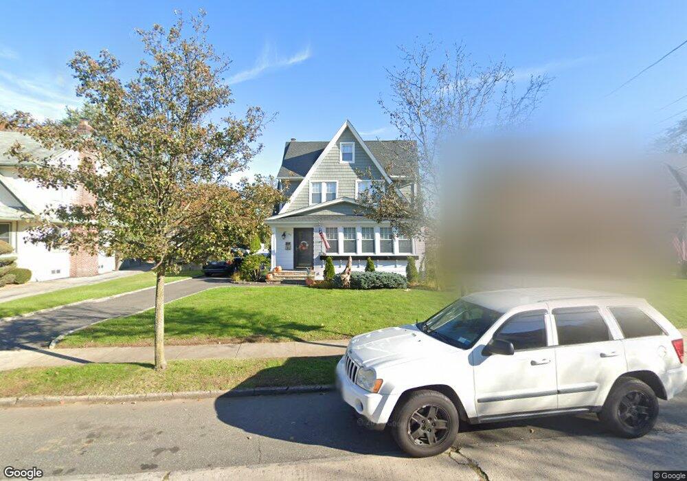 30 Blossom Heath Ave, Lynbrook, NY 11563 - photo 1