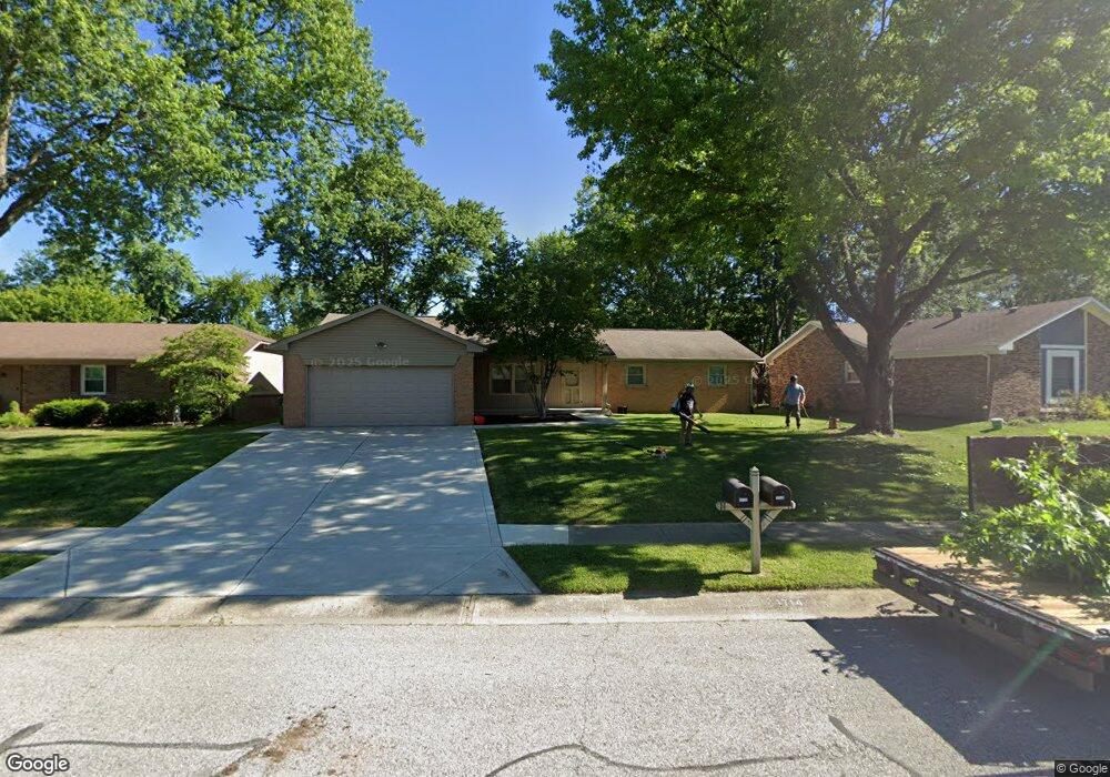 1714 Sycamore Dr, Plainfield, IN 46168 - photo 1