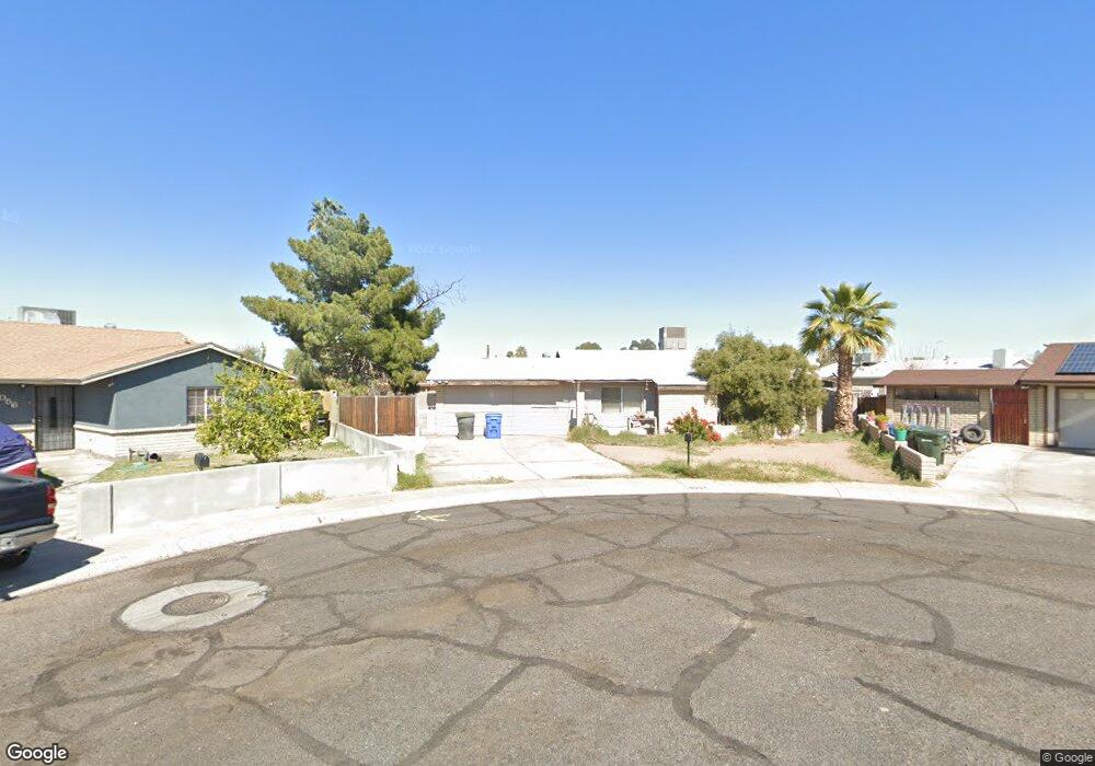 8054 W Westview Dr, Phoenix, AZ 85033 - photo 1