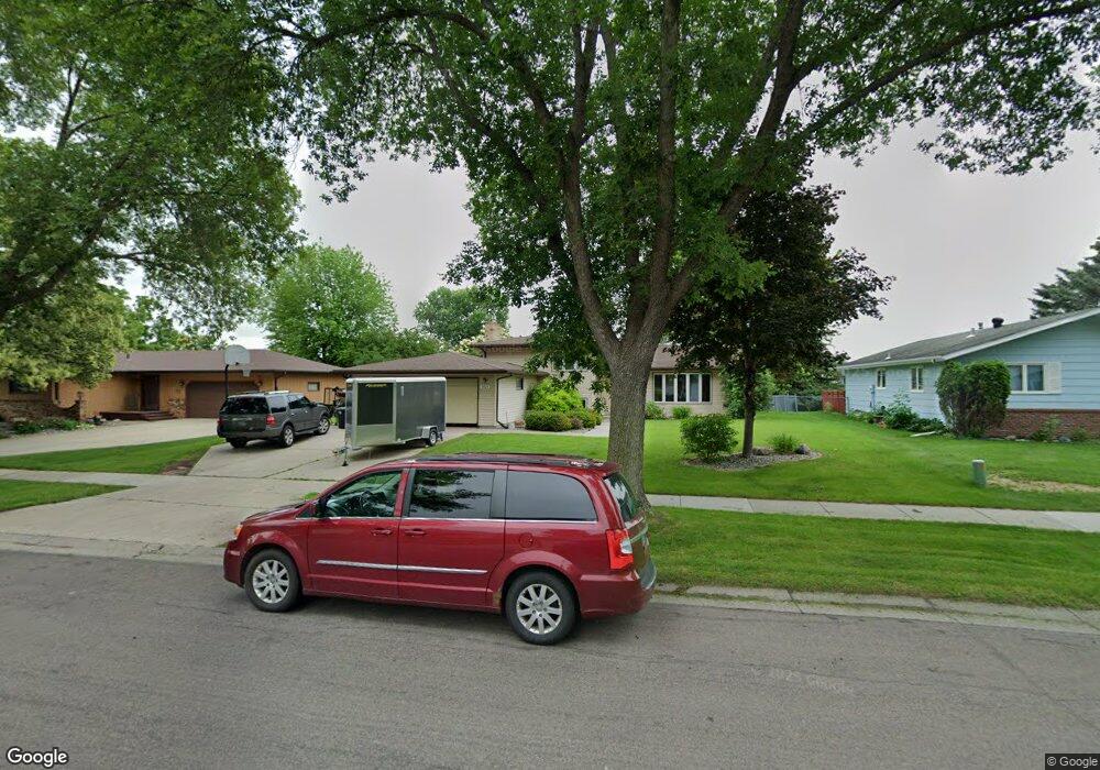 3525 Par St N, Fargo, ND 58102 - photo 1