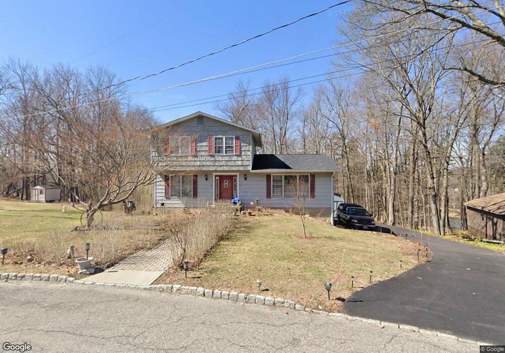 17 Westwood Dr, Walden, NY 12586 - photo 1