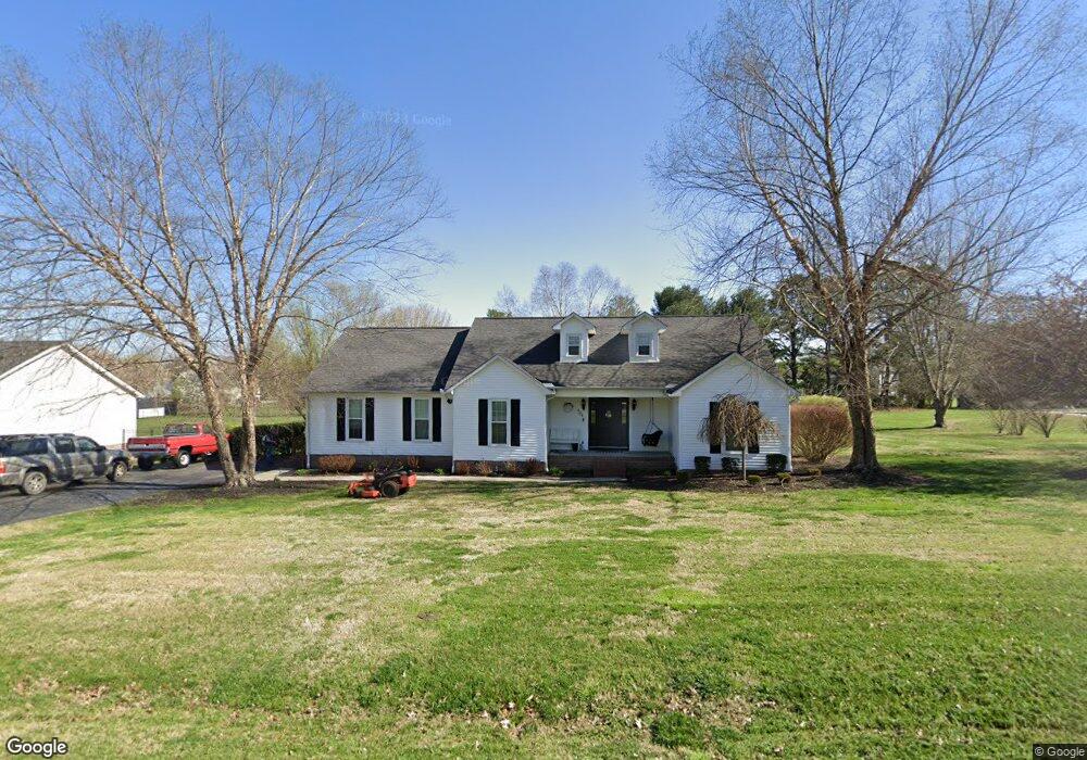 406 Meadowlark Dr, Shelbyville, TN 37160 - photo 1