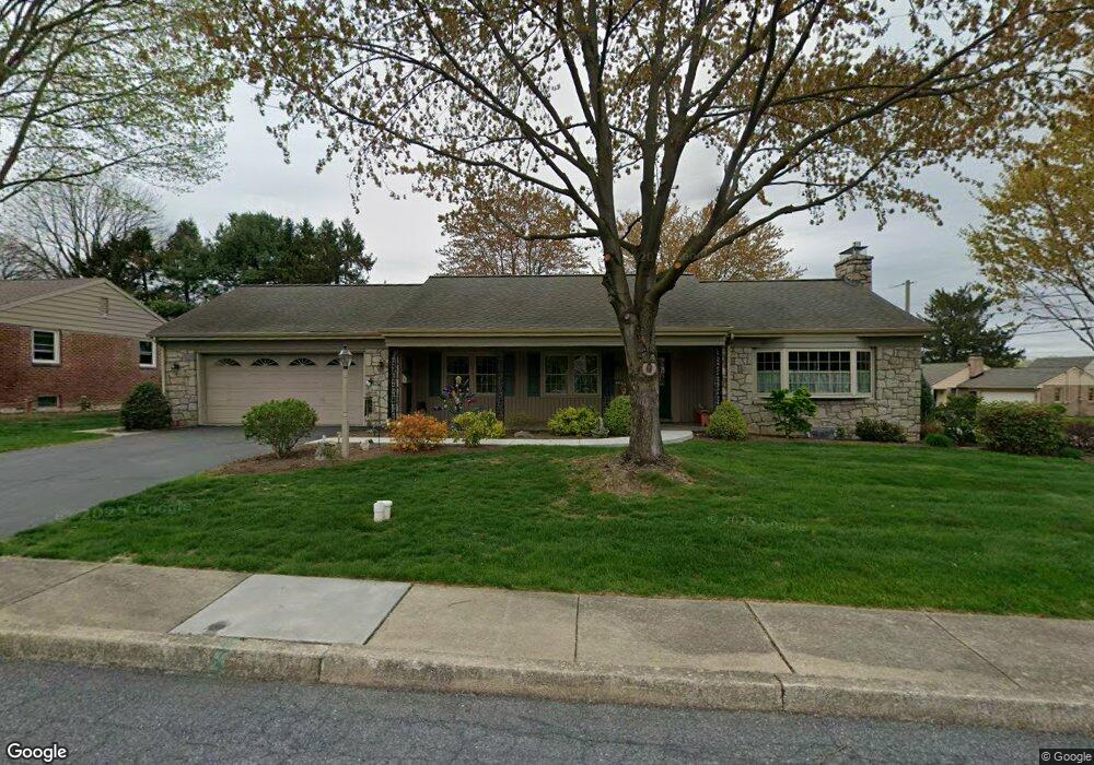 355 E Conestoga St, New Holland, PA 17557 - photo 1