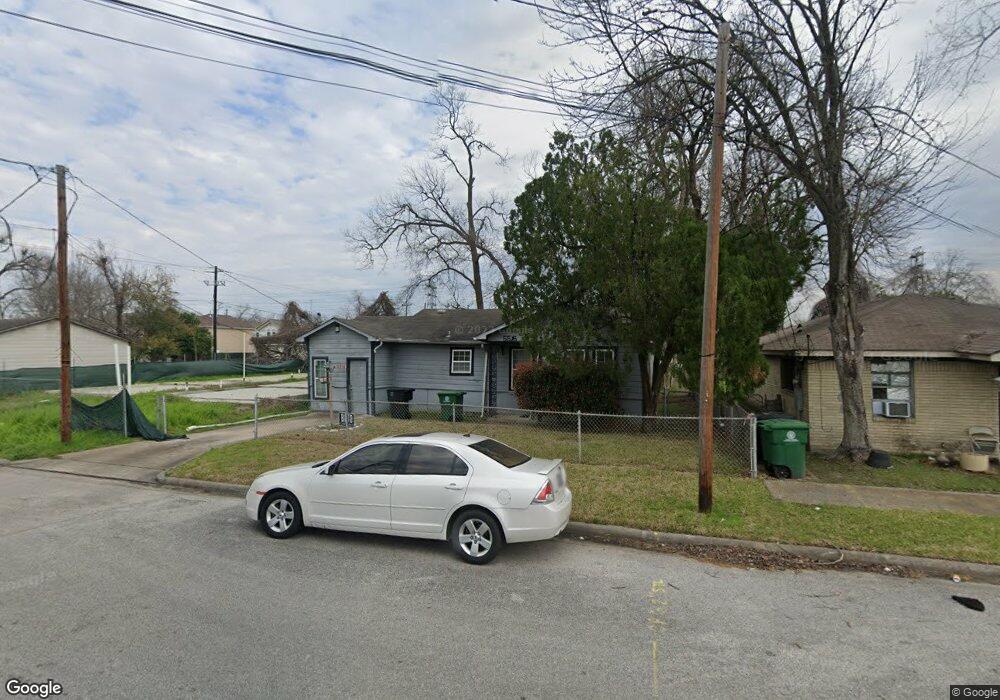 5516 Terry St, Houston, TX 77009 - photo 1