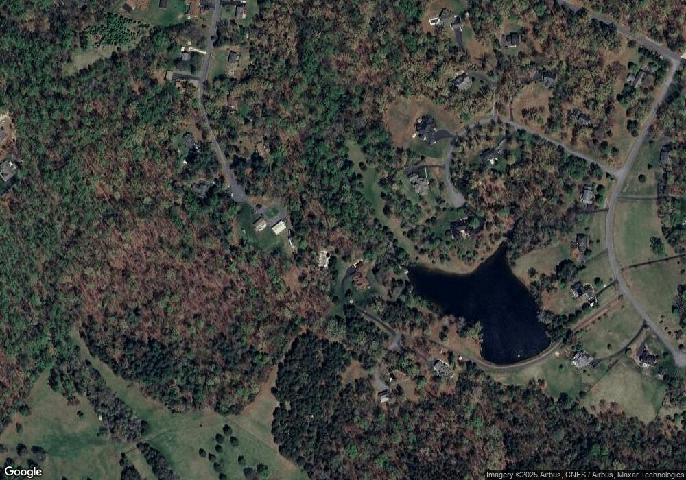 5304 Tanager Woods Dr, Earlysville, VA 22936 - photo 1