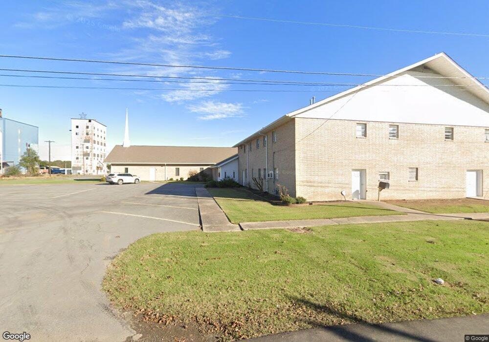 402 E 19th St, Stuttgart, AR 72160 - photo 1