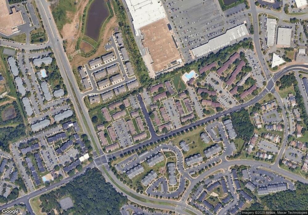 7502 Purdue Ct, Manassas, VA 20109 - photo 1