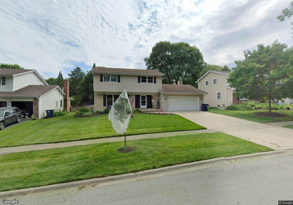 60 Finch Ct, Naperville, IL 60565 - photo 1