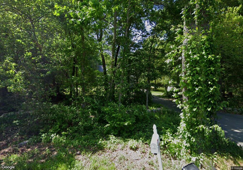 64 Hartford Ave E, Mendon, MA 01756 - photo 1