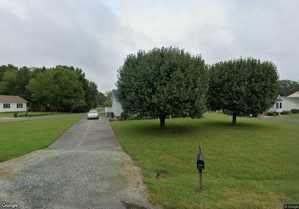 1409 Sycamore Dr, Tappahannock, VA 22560 - photo 1